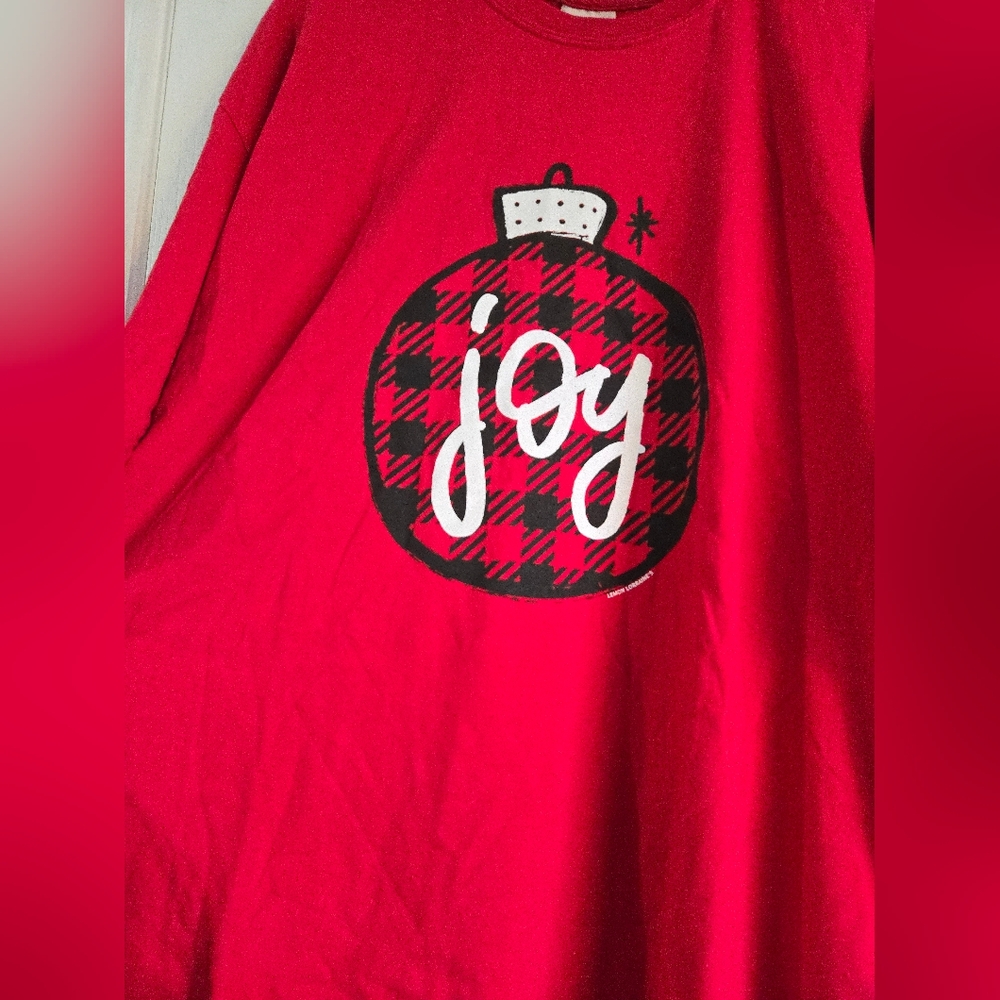 Comfort Colors Women's Long-Sleeve 'Joy' Christmas Ornament Red Graphic Tee XL - Picture 4 of 5